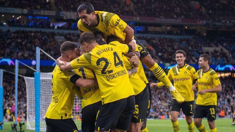  拜仁慕尼黑绝杀登顶，德甲榜首易主  