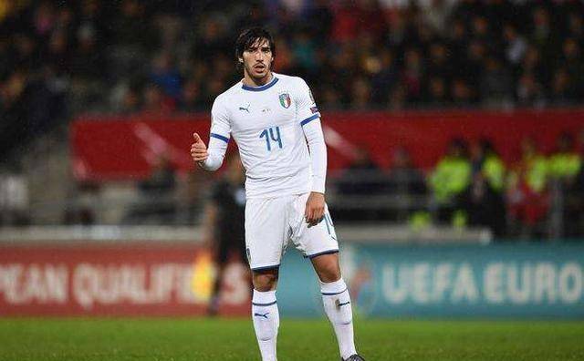  布雷斯特中场失控导致球队全面被动挨打  