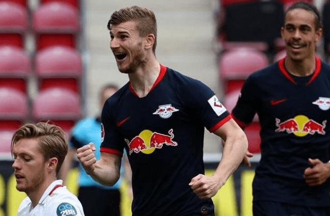  狼堡前锋状态火热，德甲本土射手榜竞争愈演愈烈  